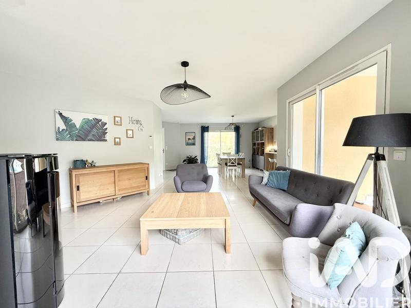 Maison - 153 m² - 8 pièces