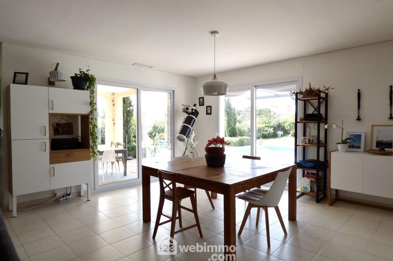 Maison - 206 m² - 6 pièces