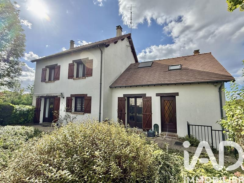 Maison - 157 m² - 8 pièces