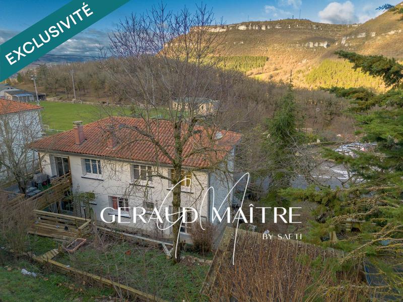 Maison - 196 m² - 10 pièces