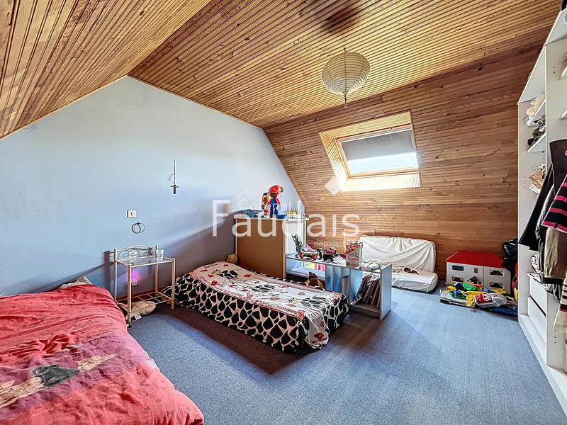 Maison - 167 m² - 7 pièces