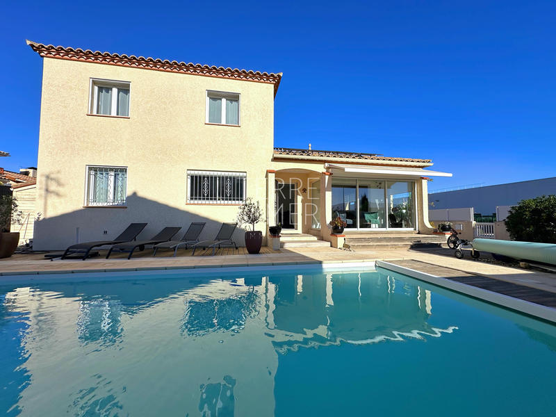 Maison - 115 m² - 4 pièces