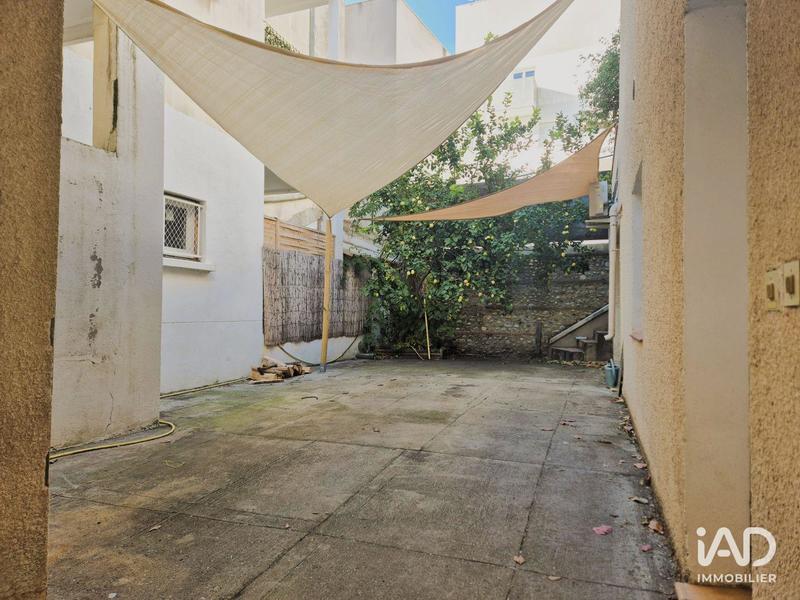 Maison - 204 m² - 6 pièces