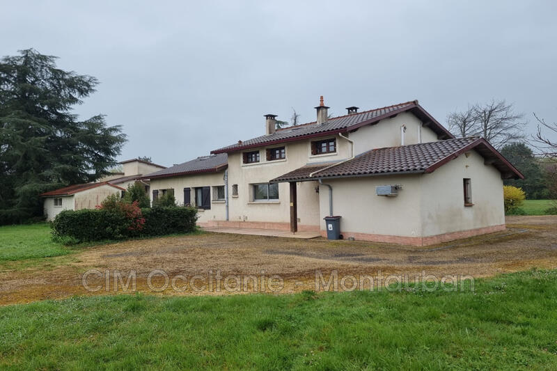 Maison - 180 m² - 7 pièces