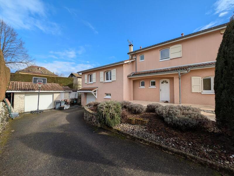 Villa - 169 m² - 5 pièces