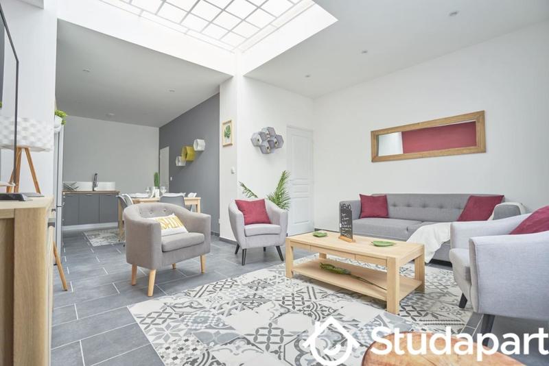 Chambre - 13 m² - 1 pièce