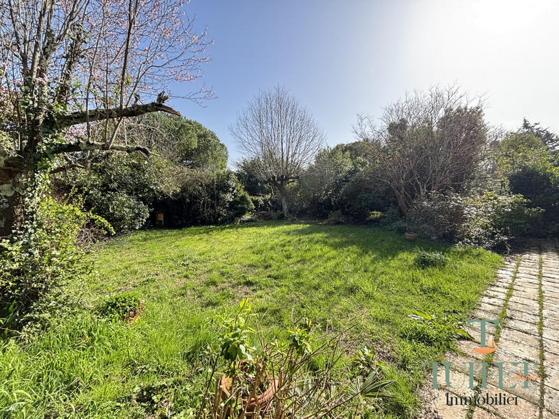 Maison - 190 m² - 8 pièces