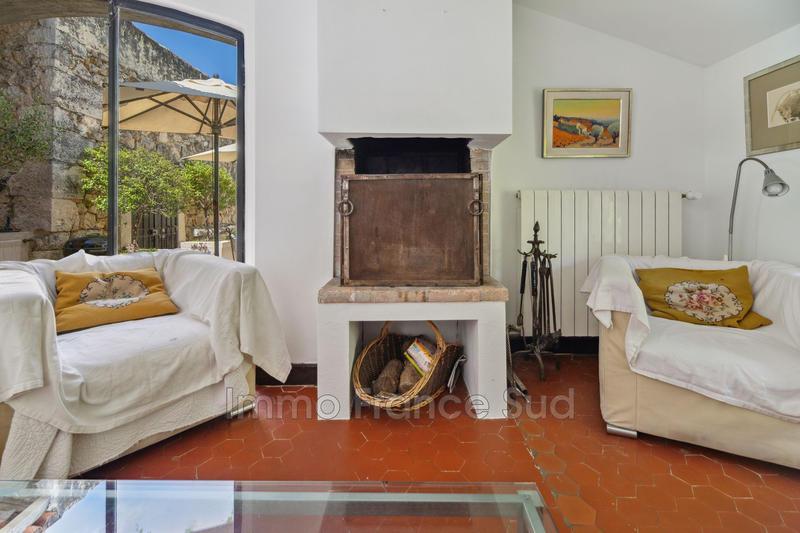 Maison - 245 m² - 5 pièces