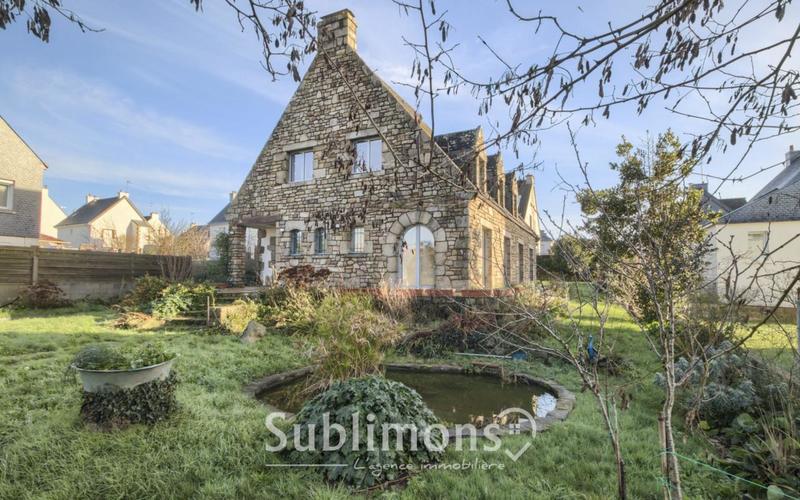 Maison - 224 m² - 7 pièces