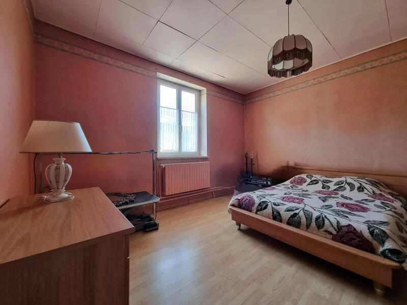 Maison traditionnelle - 193 m² - 5 pièces