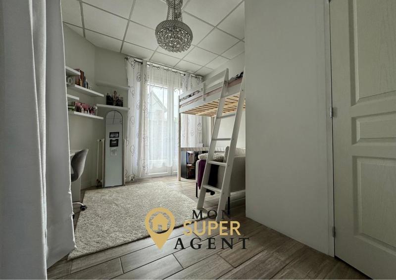 Bureau - 102 m² - 6 pièces