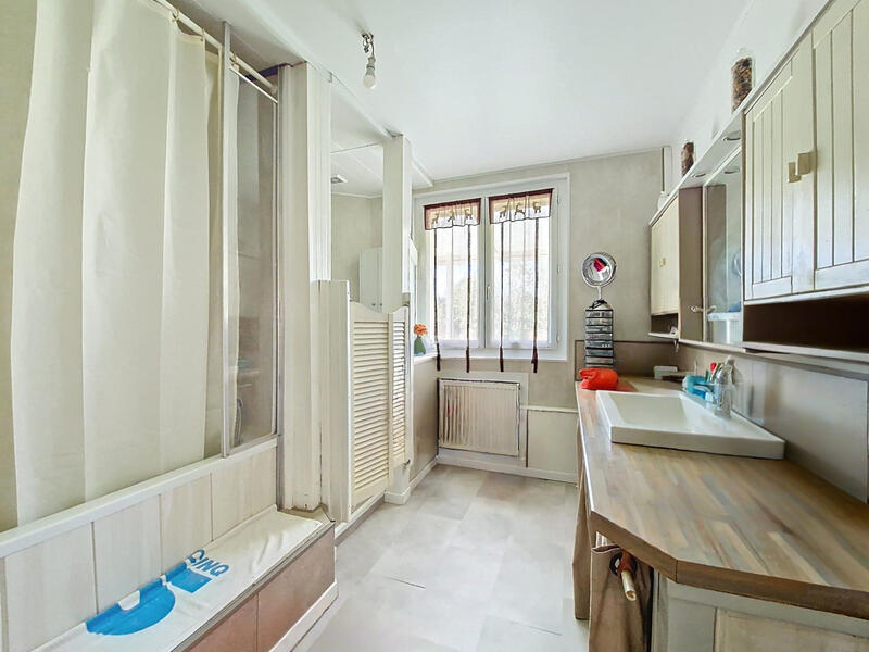 Maison - 134 m² - 5 pièces