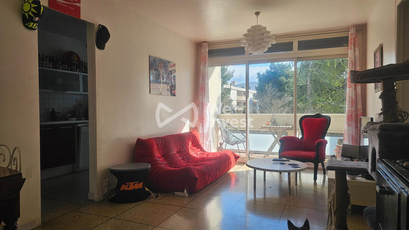 Appartement - 70 m² - 5 pièces