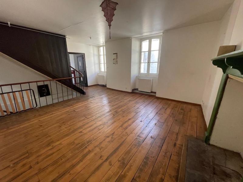 Maison en pierre - 125 m² - 5 pièces