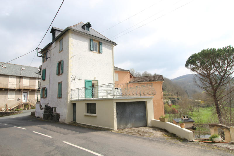 Maison - 106 m² - 8 pièces