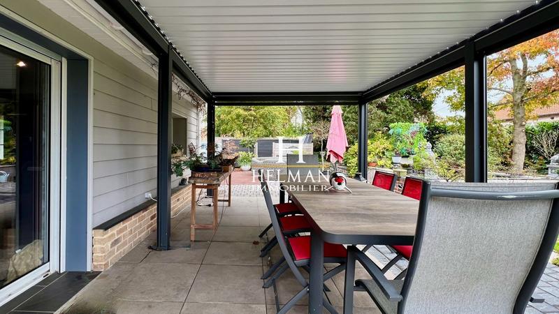 Maison - 201 m² - 6 pièces