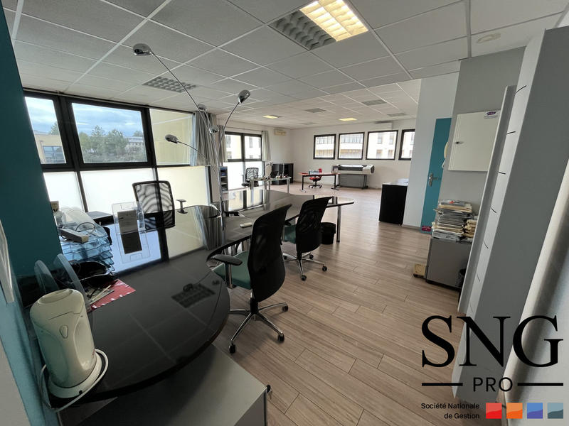 Bureau - 233 m² - 5 pièces