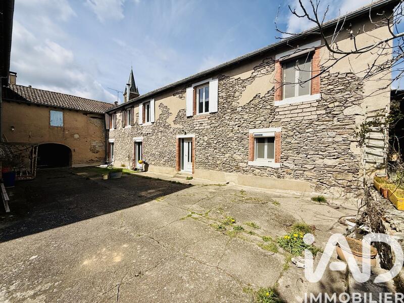 Maison - 217 m² - 7 pièces