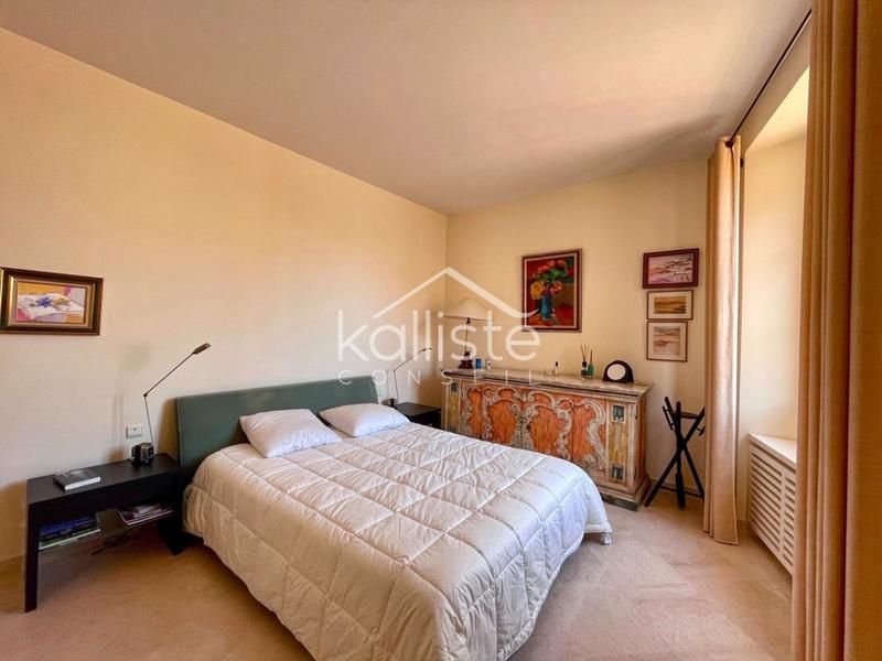 Appartement - 140 m² - 3 pièces