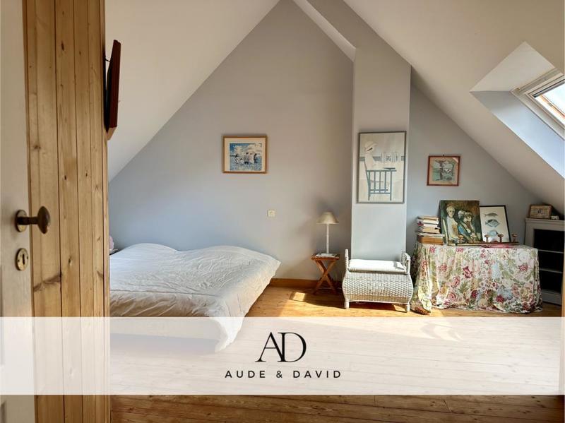 Maison de bois - 187 m² - 6 pièces