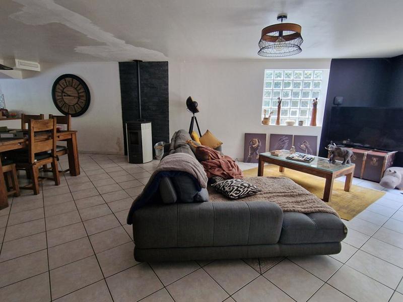 Maison - 410 m² - 6 pièces