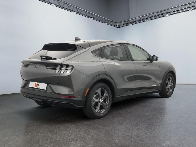 Ford Mustang Mach-E Standard Range 76 kWh 269 ch