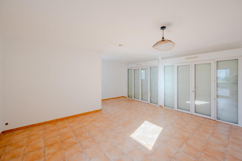 Local commercial - 163 m²