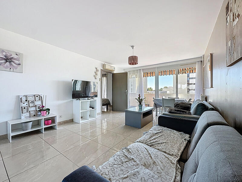 Appartement - 80 m² - 4 pièces