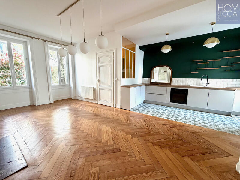 Maison de village - 164 m² - 6 pièces