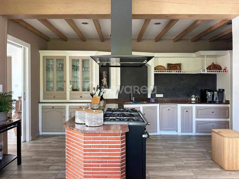 Maison - 195 m² - 7 pièces