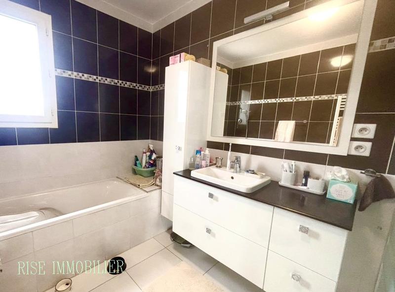 Maison - 116 m² - 4 pièces