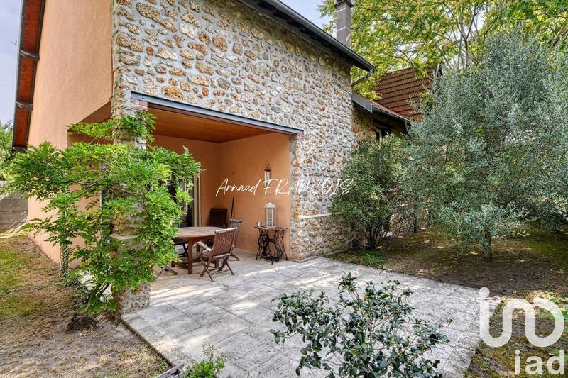 Maison - 184 m² - 9 pièces