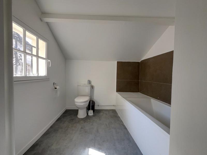 Maison - 150 m² - 8 pièces