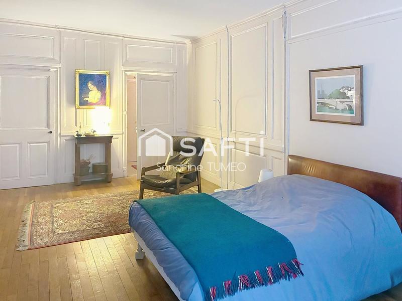 Maison - 334 m² - 11 pièces