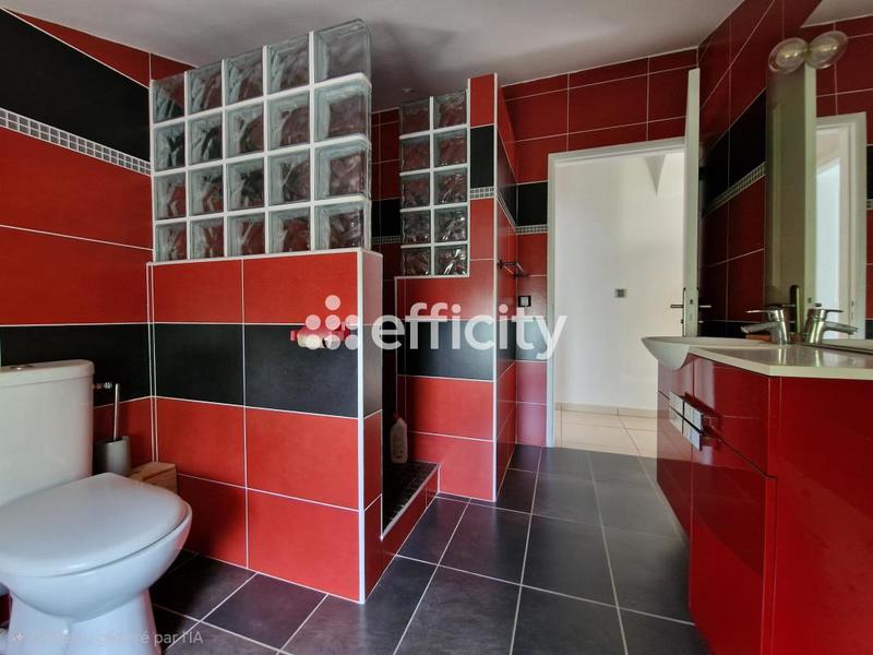 Maison - 163 m² - 5 pièces