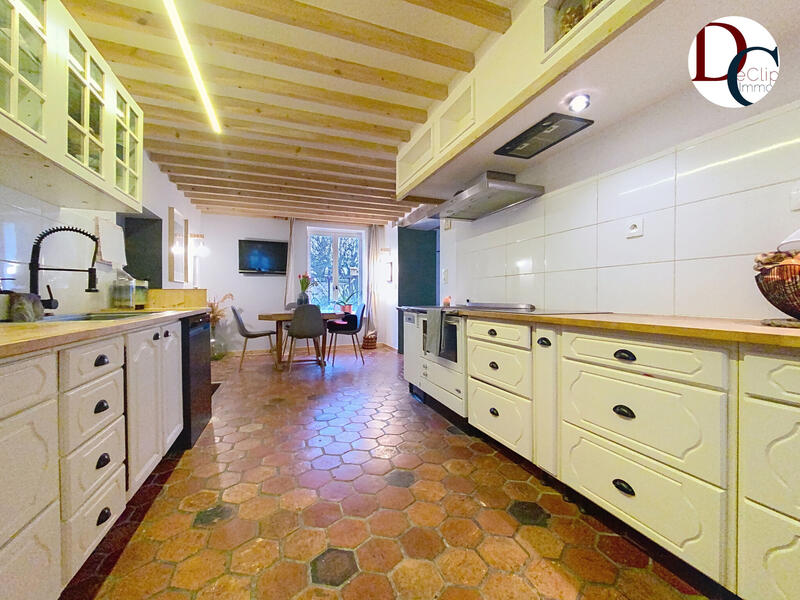 Maison - 178 m² - 7 pièces