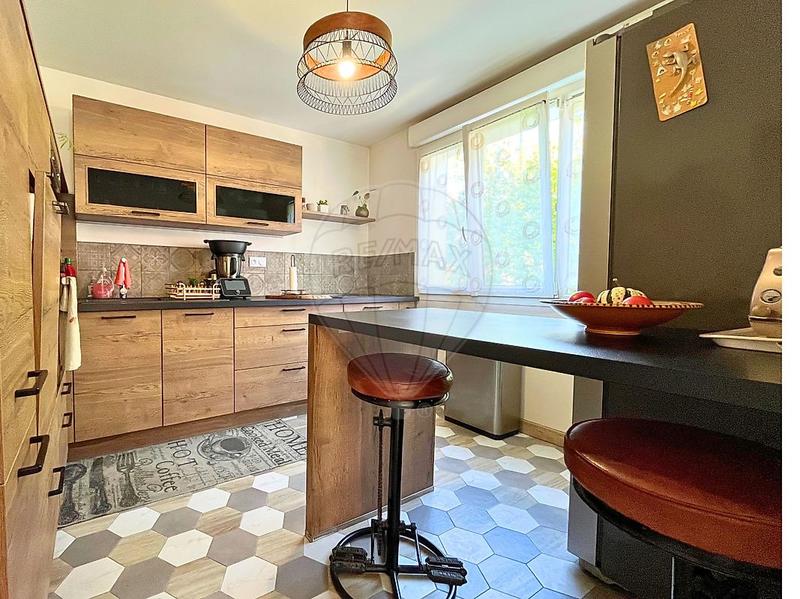 Maison - 115 m² - 7 pièces