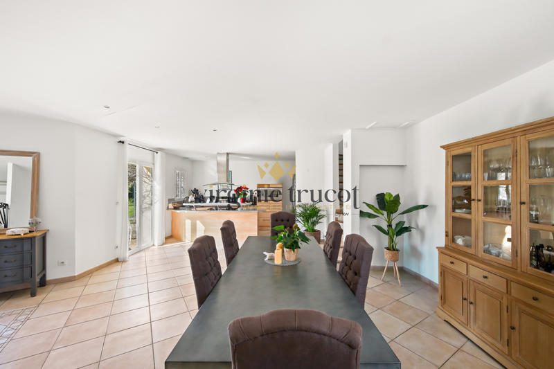 Maison - 153 m² - 5 pièces