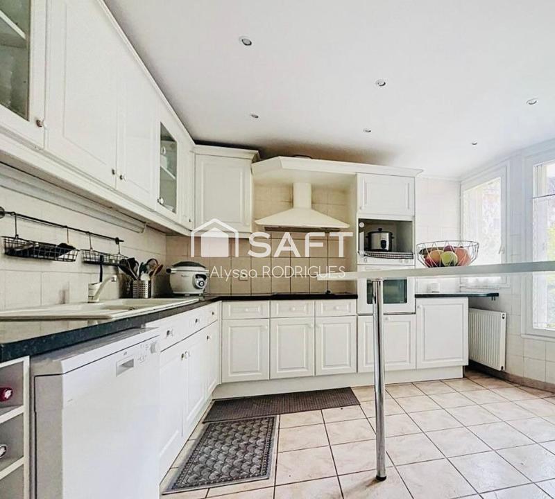 Appartement - 84 m² - 4 pièces