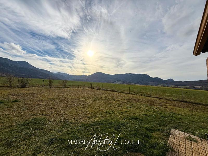 Maison - 101 m² - 4 pièces