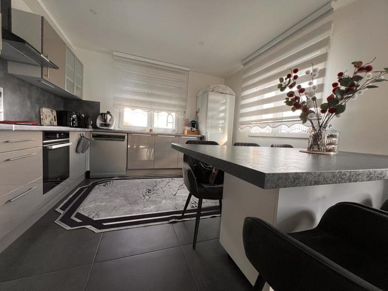 Appartement - 87 m² - 4 pièces