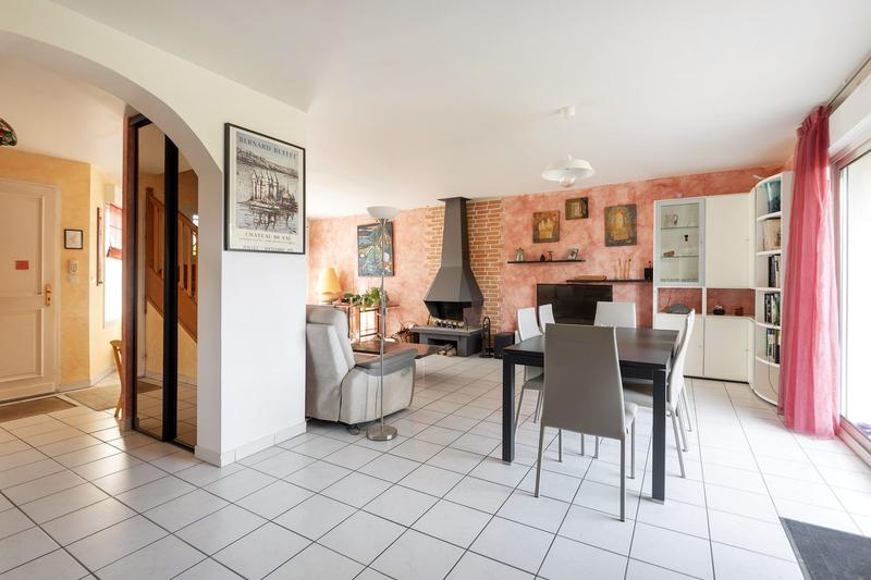 Maison - 184 m² - 6 pièces