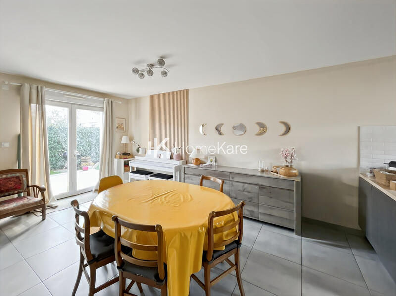 Maison - 80 m² - 4 pièces