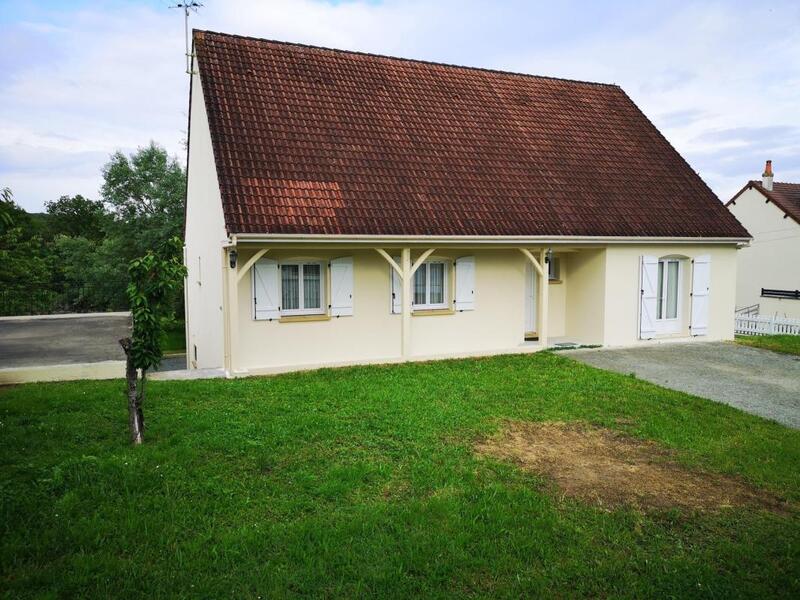 Maison traditionnelle - 186 m² - 9 pièces