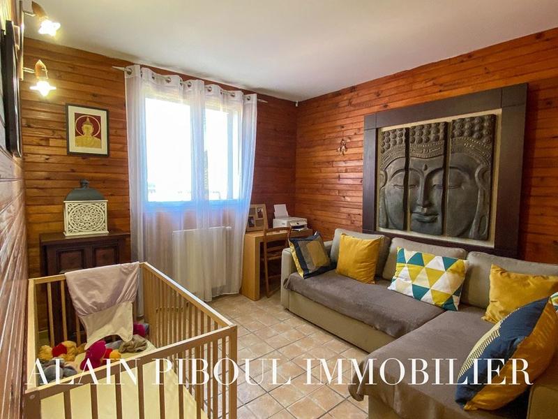 Maison traditionnelle - 96 m² - 5 pièces