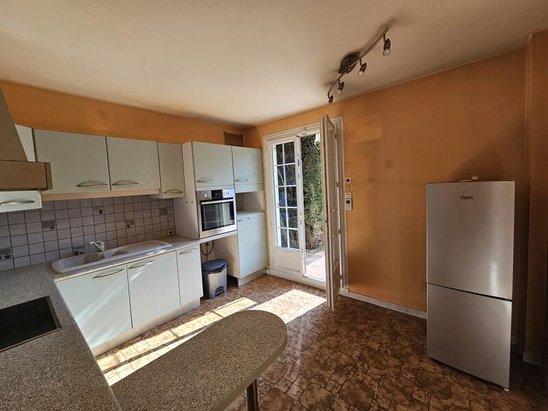 Maison - 98 m² - 5 pièces