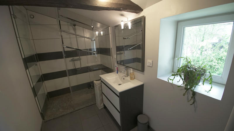 Maison - 210 m² - 8 pièces