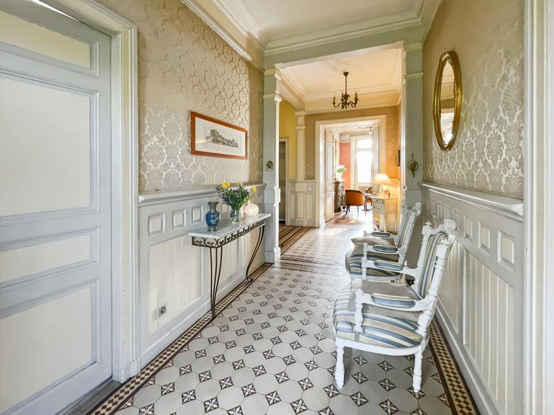 Maison ancienne - 215 m² - 9 pièces