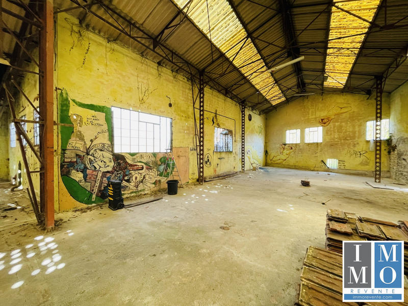 Local d'activités - 4 000 m²