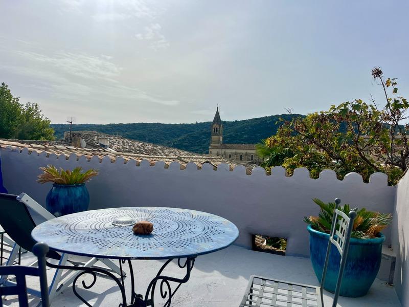 Propriété - 800 m² - 22 pièces